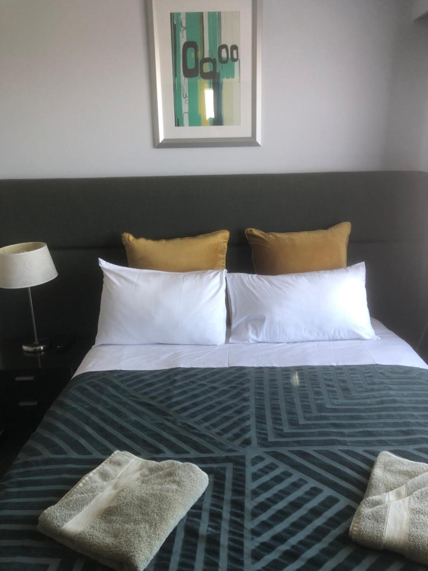 White Manor Motel Cooma Esterno foto