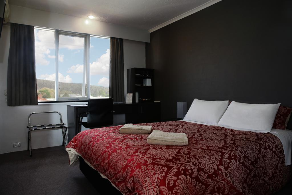 White Manor Motel Cooma Esterno foto