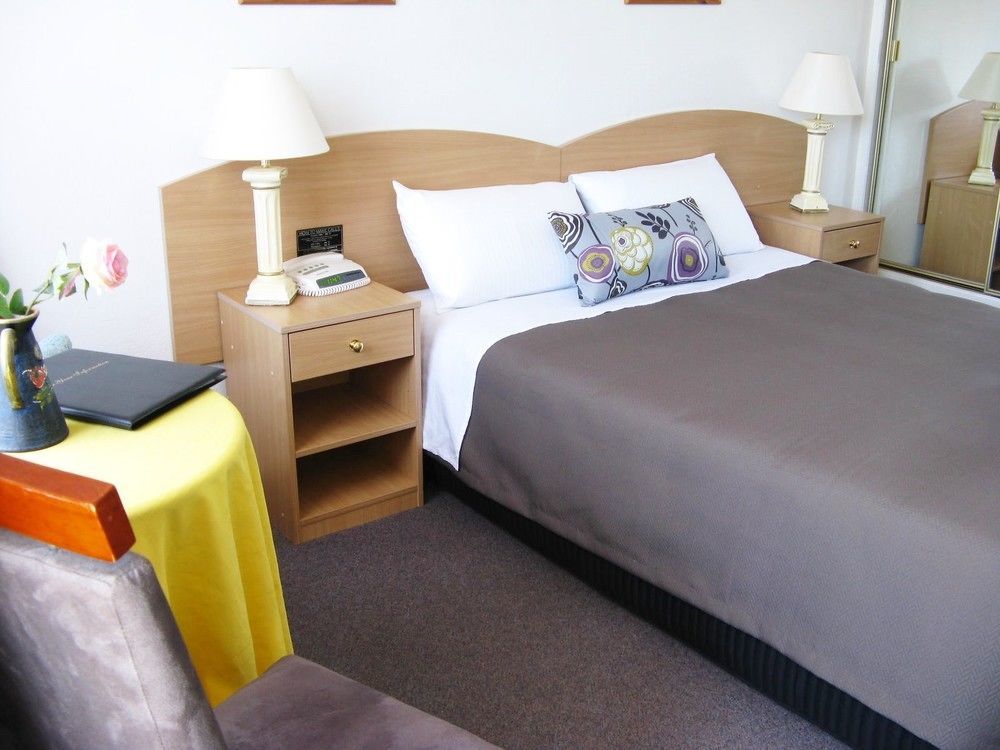 White Manor Motel Cooma Esterno foto